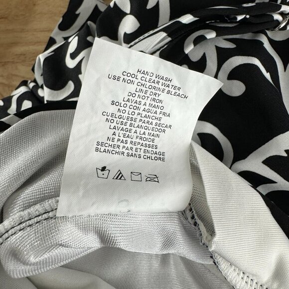 Miraclesuit Tankini Swim Top‎ Size 8 Black White Printed Underwire SW-1978 - Picture 8 of 8